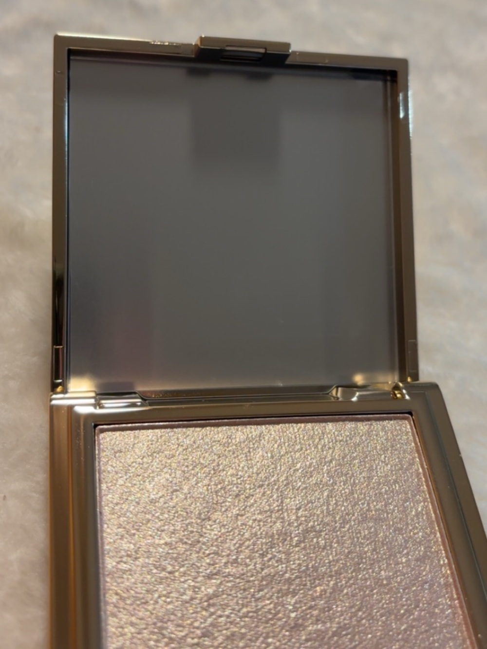 New Glamlite Pina Colada Highlighter - Picture 6 of 9